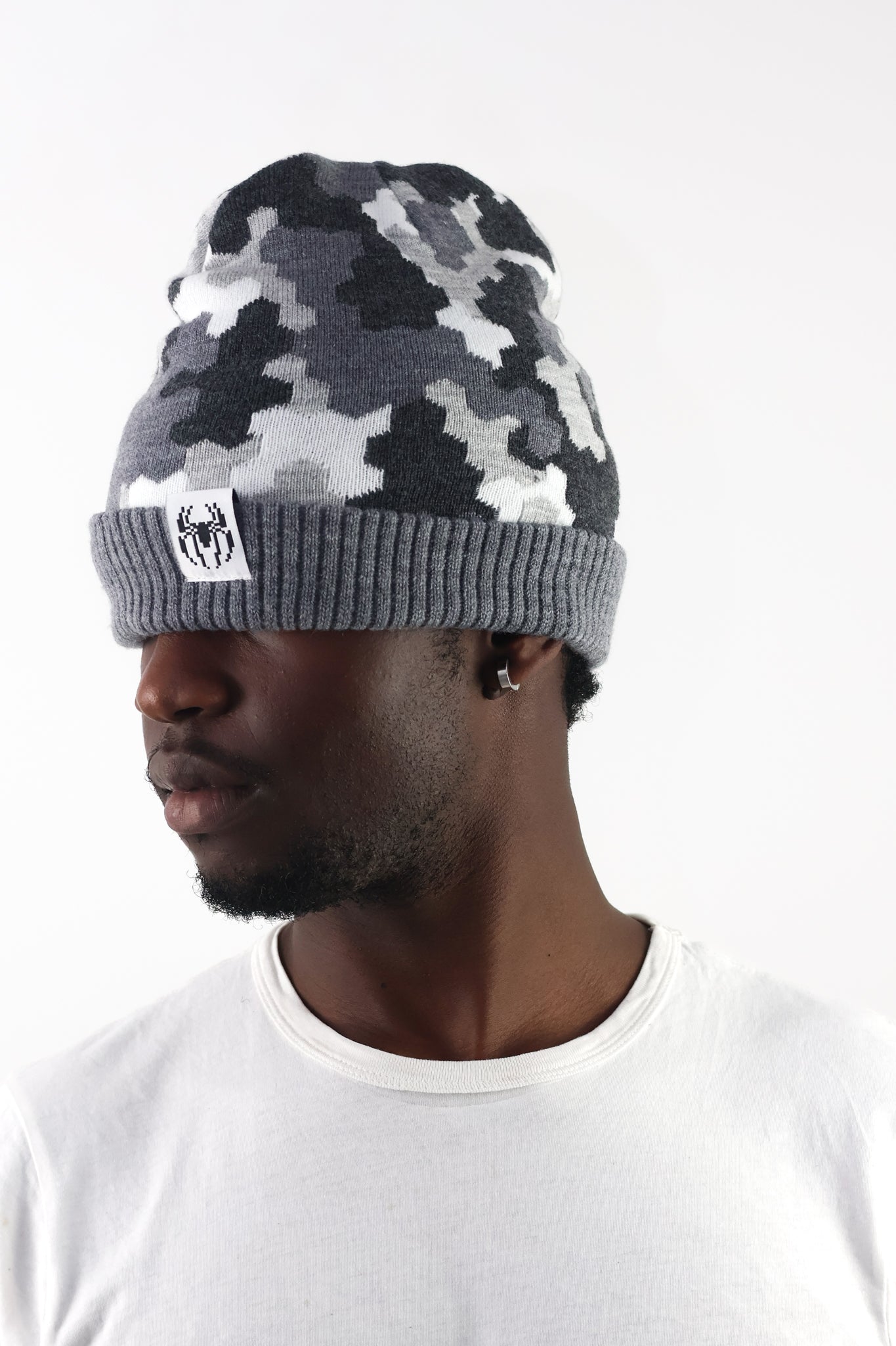 hexo camo beanie